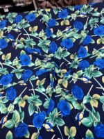 Vascoza imprimata subtire, de vara, ideala pentru rochii, camasi, pantaloni, fuste sau bluze.