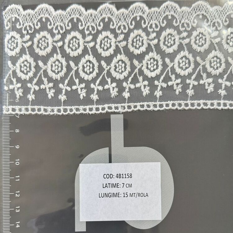 Dantelă brodată pe tulle – IVOAR