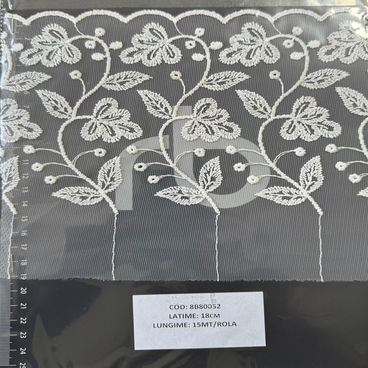 Dantelă brodată pe tulle – IVOAR