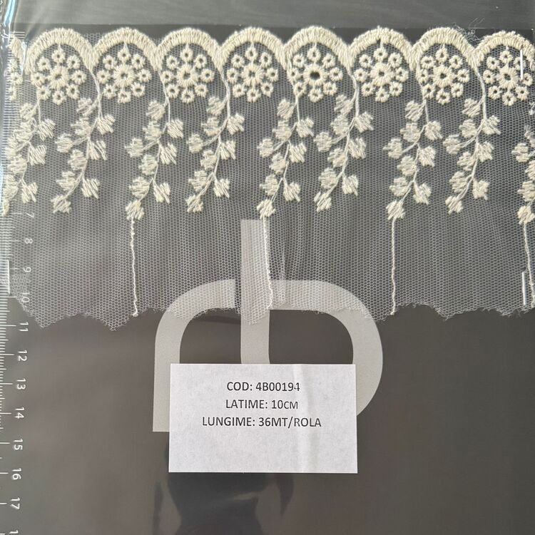 Dantelă brodată pe tulle – BEJ