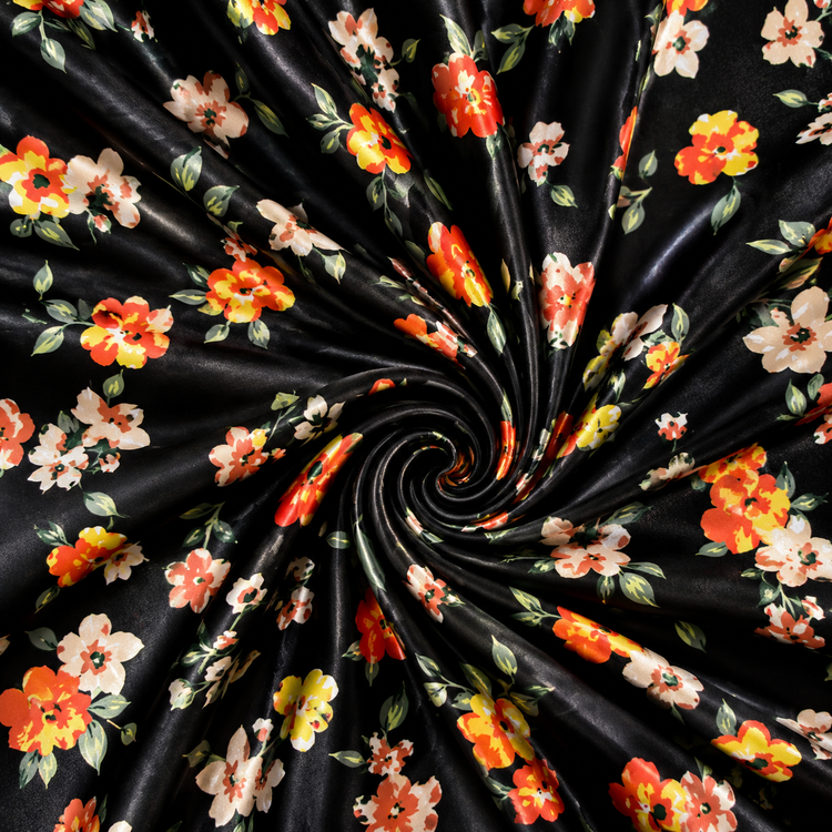 Satin elastic negru cu flori multicolore