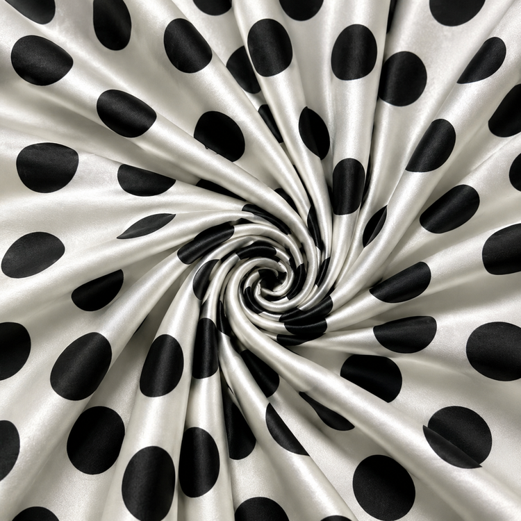 Satin elastic alb cu buline negre