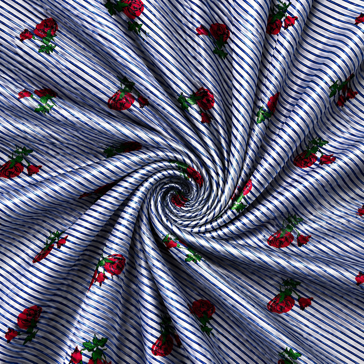 Satin elastic cu dungi fine și trandafiri