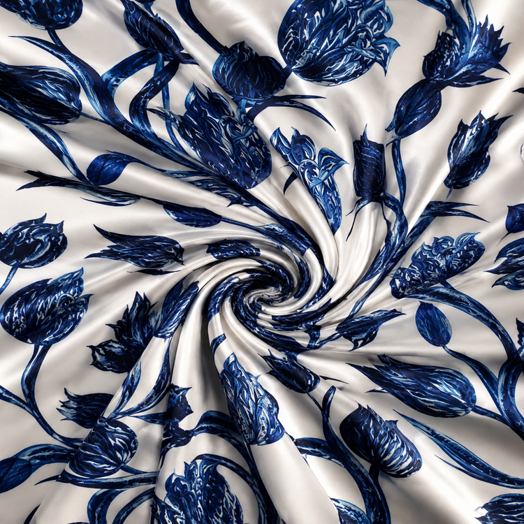 Material Satin Elastic Imprimat cu Flori Albastre Stil Artistic