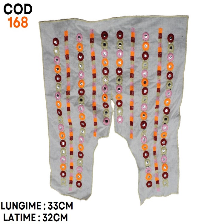 Guler decorativ brodat pe suport textil