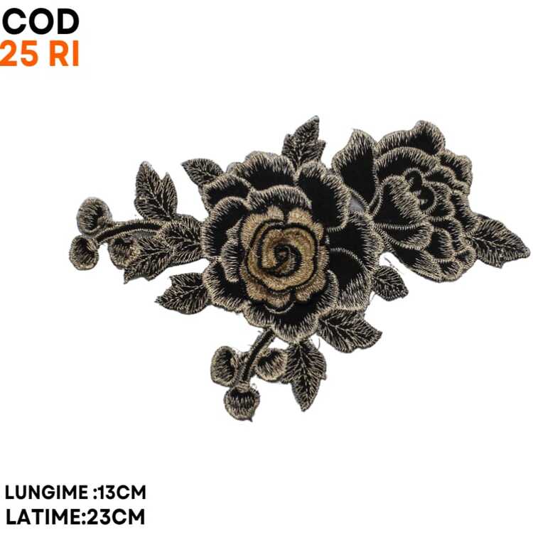 Aplicație brodată florală cu trandafiri ornamentali