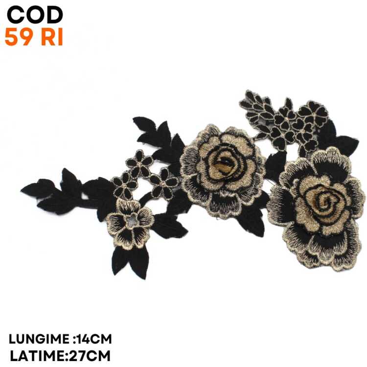 Aplicație brodată florală cu trandafiri ornamentali
