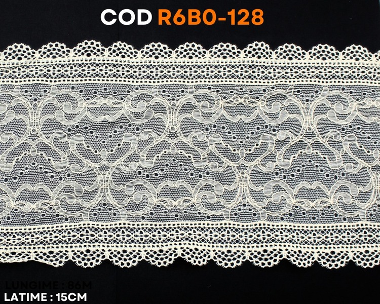 Dantelă elastică ivoire cu model ornamental clasic