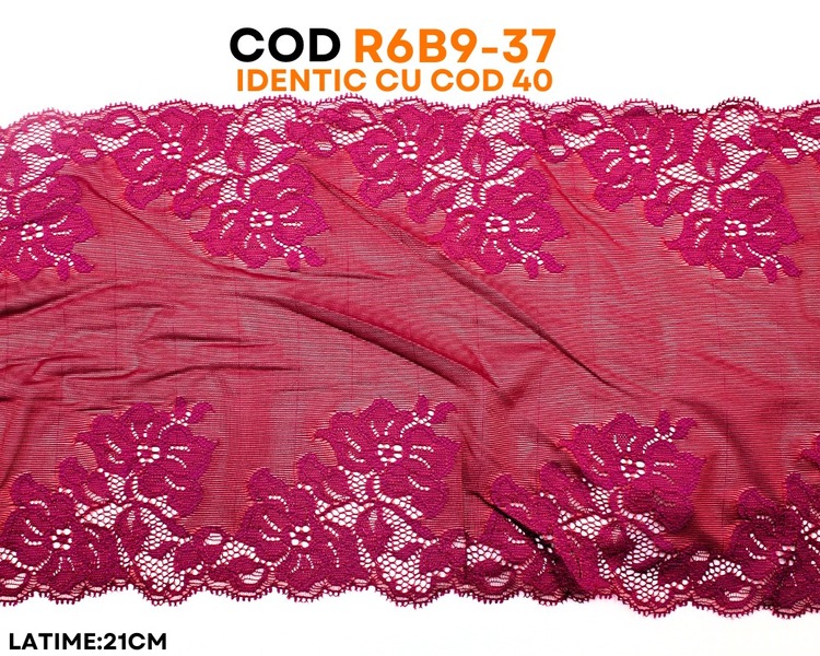Dantelă elastică fucsia cu model floral