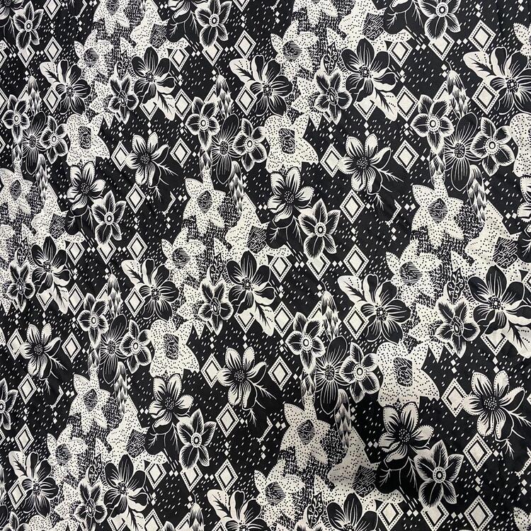 Satin elastic alb-negru cu imprimeu floral geometric