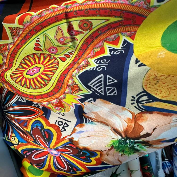 Satin elastic multicolor cu imprimeu artistic oriental