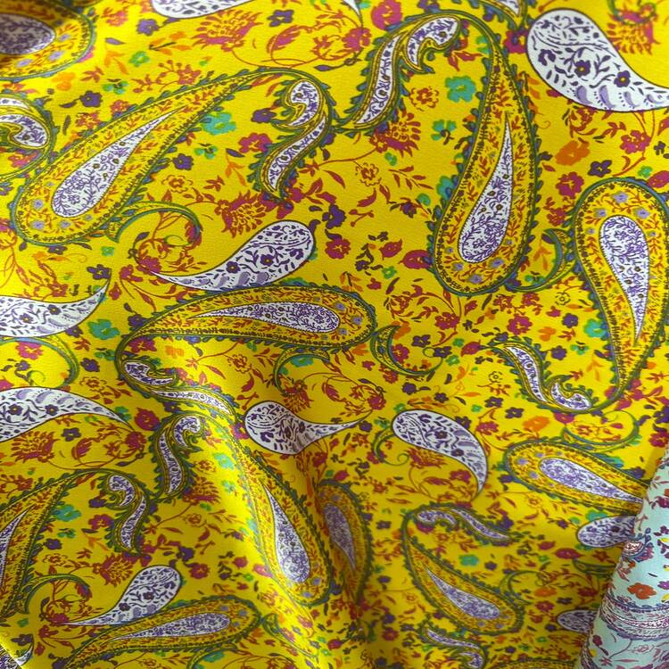 Satin elastic galben cu imprimeu paisley multicolor