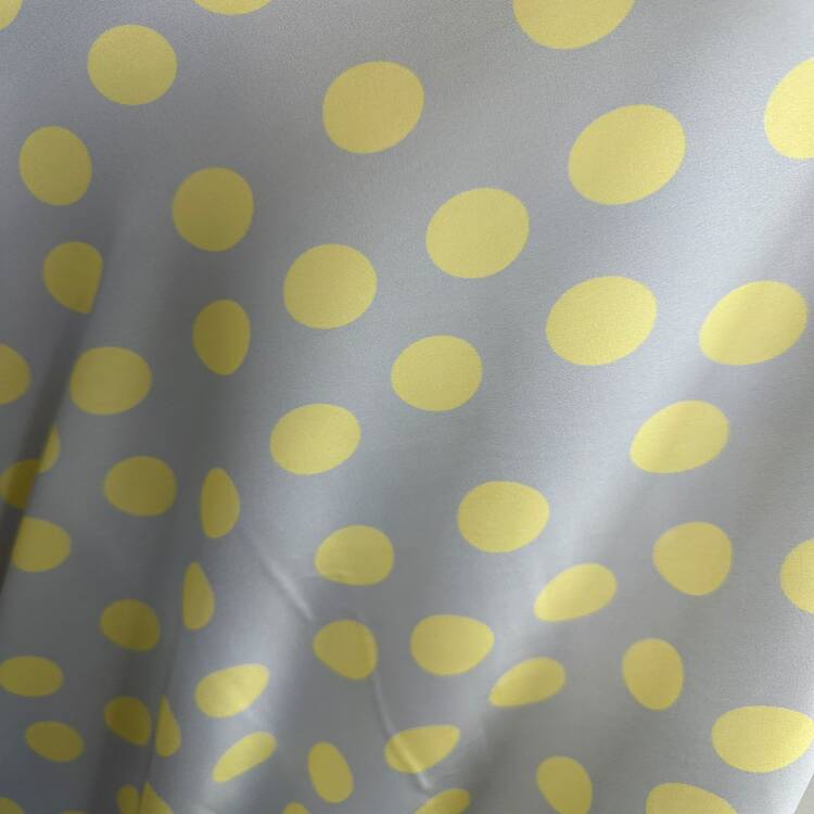 Satin elastic gri cu buline galbene
