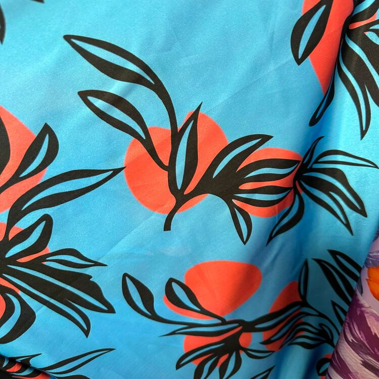 Satin elastic turcoaz cu motive vegetale