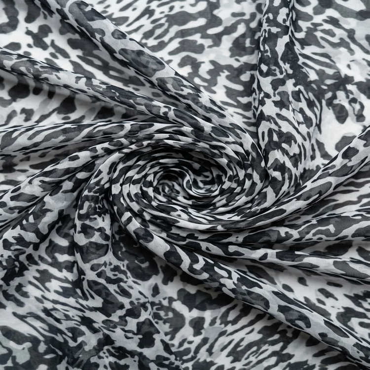 Voal Imprimat Animal Print – Alb & Negru